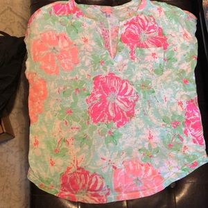 Lilly Pulitzer Tee EUC gently worn